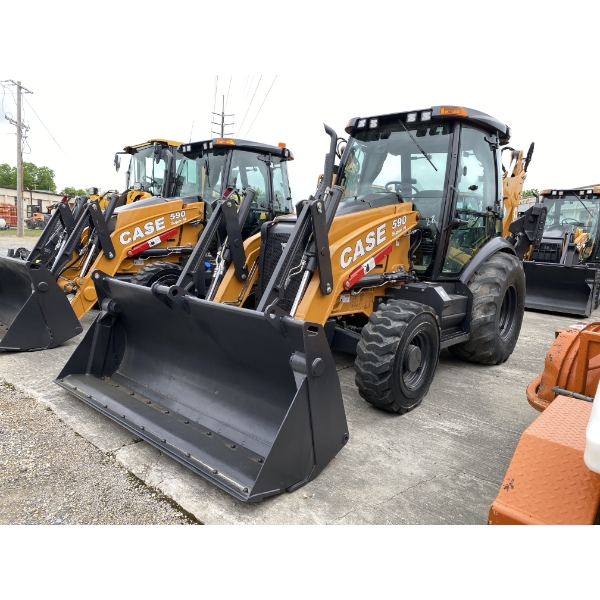 2017 CASE 590SN Backhoe