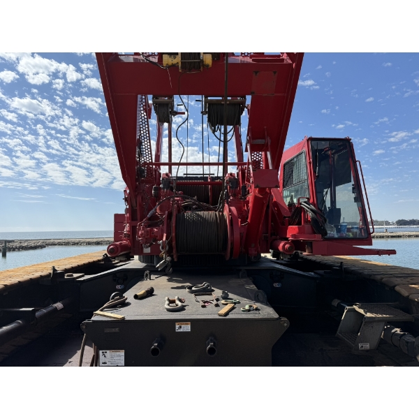 MANITOWOC 2250 Crawler Crane