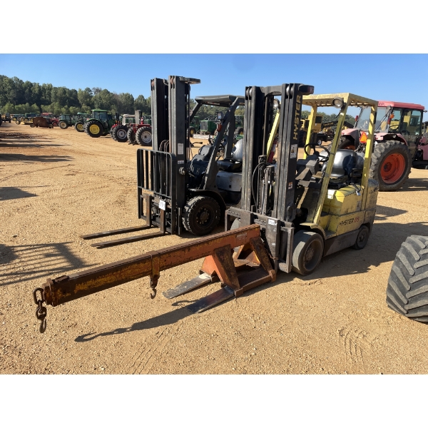 HYSTER 65 Forklift - Mast