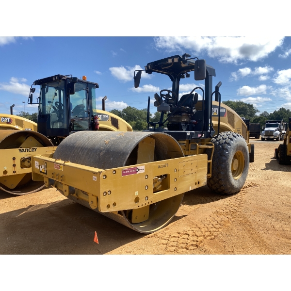 2018 CAT CS56B Roller