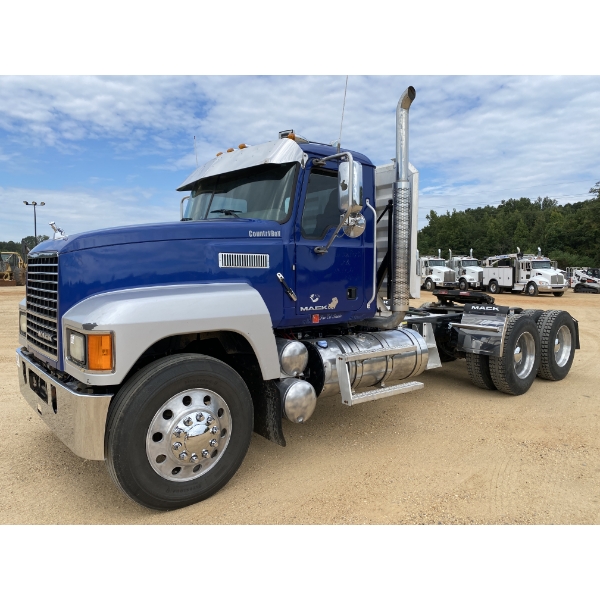 2019 MACK CHU613 Day Cab Truck