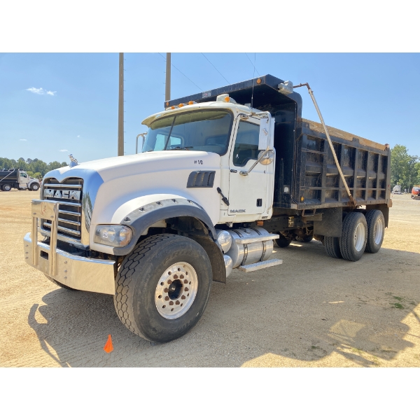 2007 MACK CTP713 Dump Truck