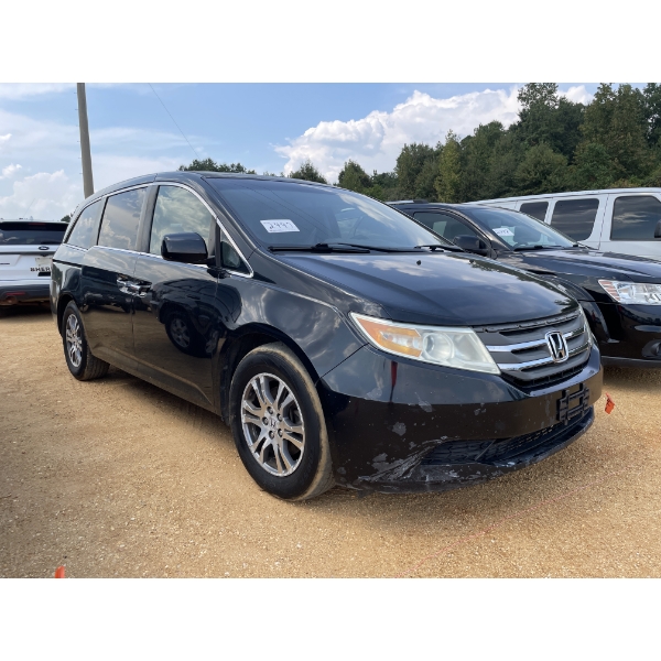 2011 HONDA ODYSSEY Passenger Van