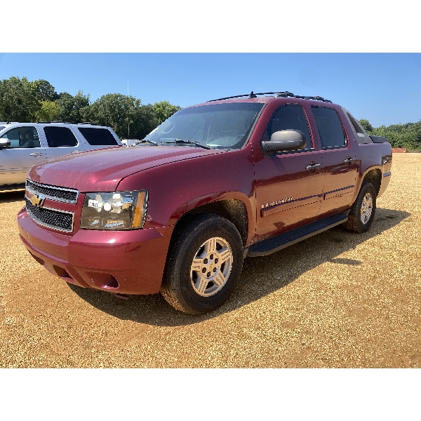 2007 CHEVROLET AVALANCHE LS Pickup Truck