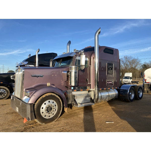 2003 KENWORTH W900 Sleeper Truck
