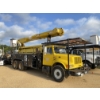 Image 4 : 1995 INTERNATIONAL 4900 Bucket Truck