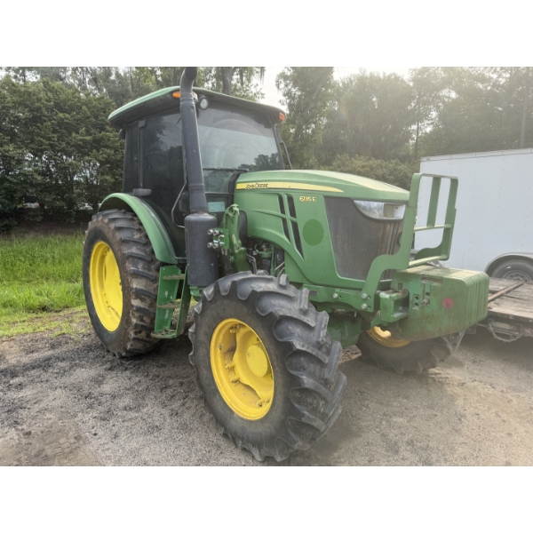 2016 JOHN DEERE 6135E Farm Tractor