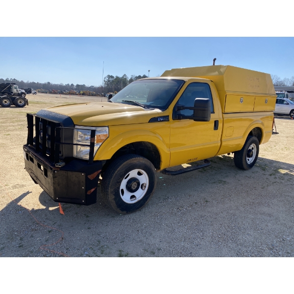2015 FORD F350 XL Service / Mechanic Truck