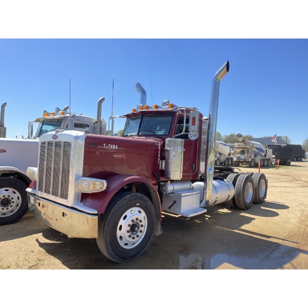 2008 PETERBILT 389 Day Cab Truck