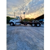 Image 1 : 2026 PETERBILT 567 Roll Off Truck