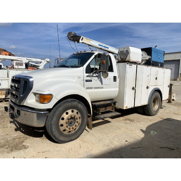 2005 FORD F650 XLT Service / Mechanic Truck