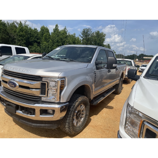 2019 FORD F250 STX Pickup Truck