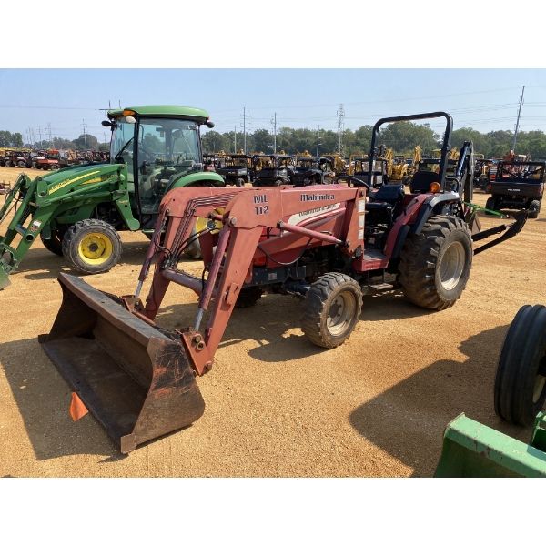 2005 MAHINDRA 3510 Farm Tractor