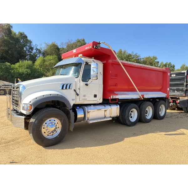 2021 MACK GR64F Dump Truck