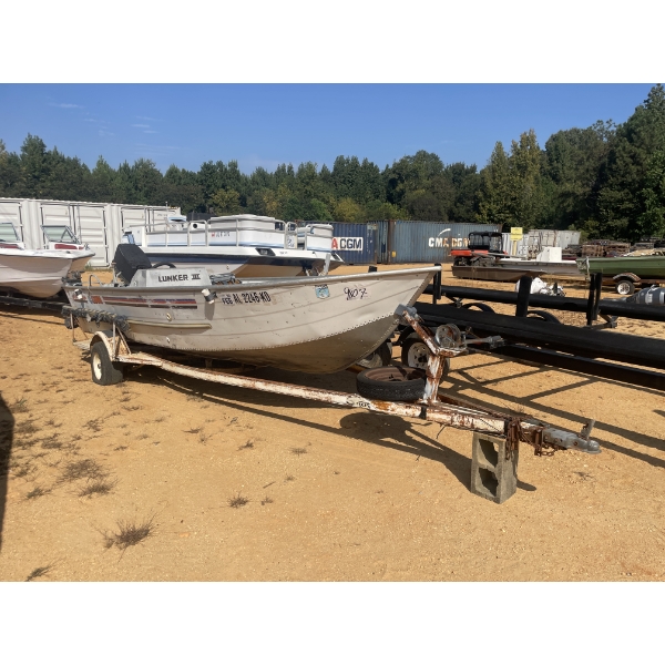 1985 LOWE LUNKER Boat