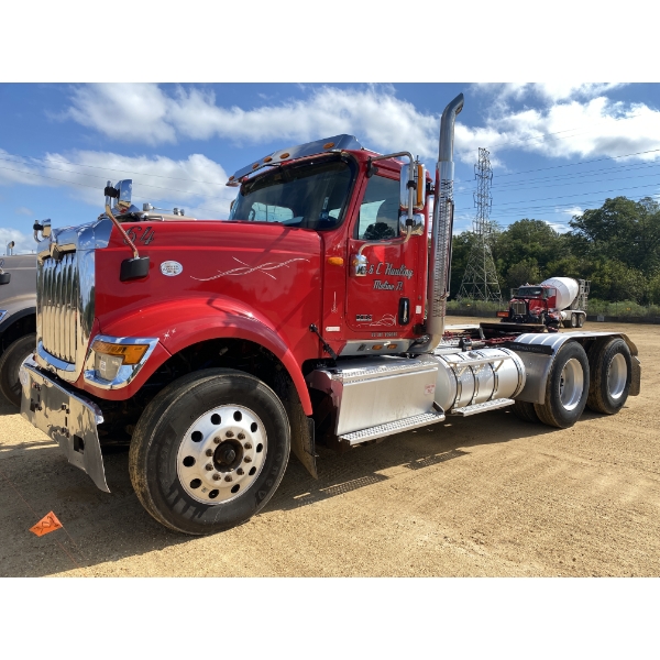 2018 INTERNATIONAL HX520 Day Cab Truck