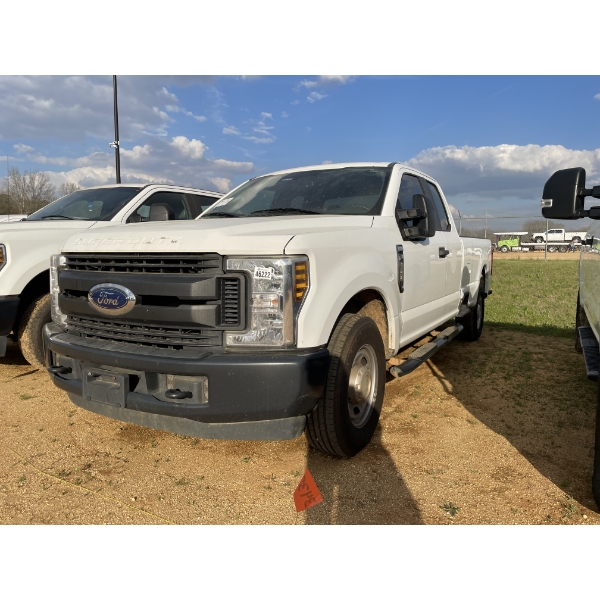2019 FORD F250 XL Pickup Truck