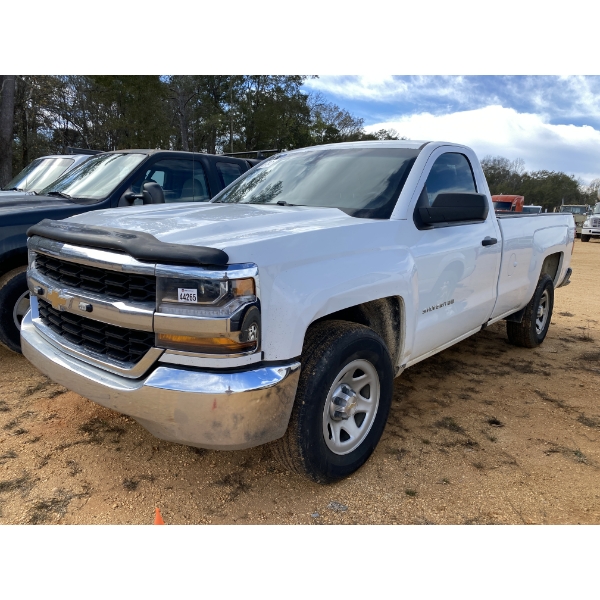 2018 CHEVROLET SILVERADO Pickup Truck