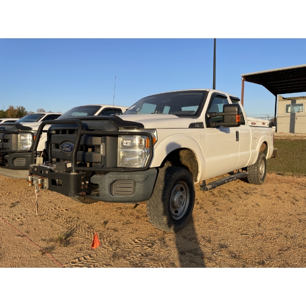 2015 FORD F250 XL Pickup Truck