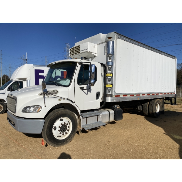 2015 FREIGHTLINER M2 Box Truck