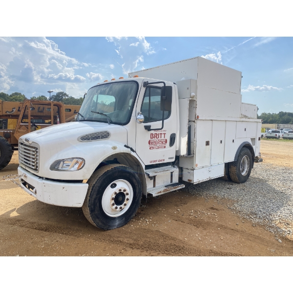 2004 FREIGHTLINER M2 Service / Mechanic Truck