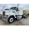 Image 1 : 2016 MACK CHU613 Sleeper Truck