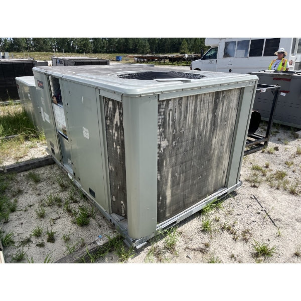 TRANE AIR CONDITIONER UNIT