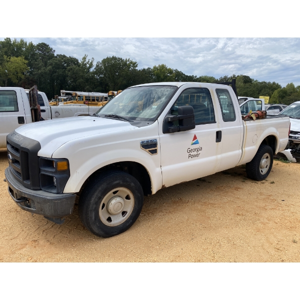 2008 FORD F250 XL Pickup Truck
