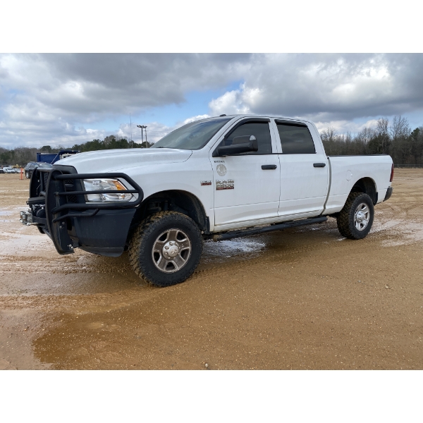 2015 RAM 2500 HEAVY DUTY Pickup Truck