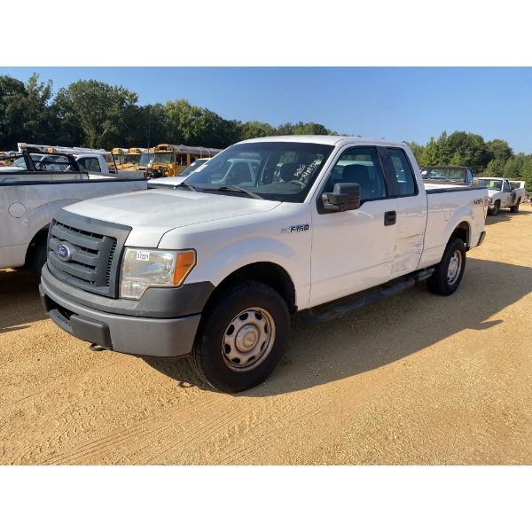 2010 FORD F150 XL Pickup Truck