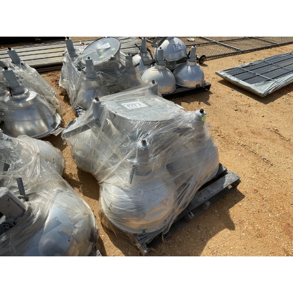WAREHOUSE LIGHT FIXTURES (5)