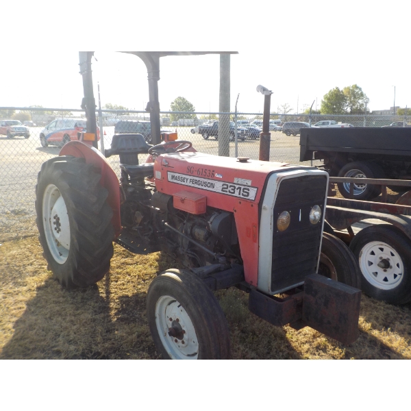 2001 MASSEY FERGUSON 231S Farm Tractor