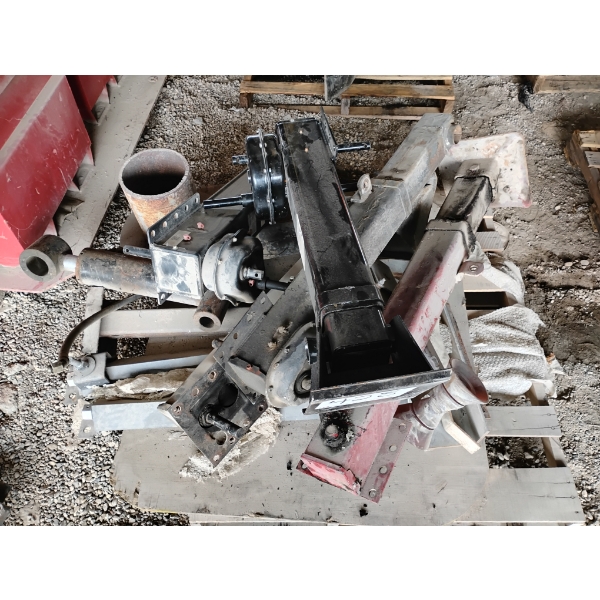 LANDING GEAR JACKS, HYD CYLINDER & BOAT TRAILER ROLLER BRACKET