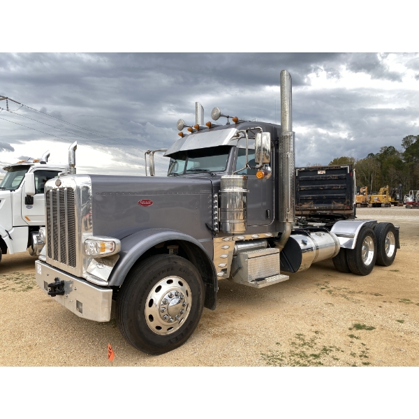 2024 PETERBILT 389 Day Cab Truck