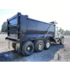 Image 3 : 2011 MACK GU713 Dump Truck