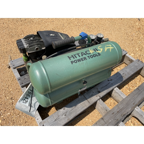HITACHI EC12 Air Compressor
