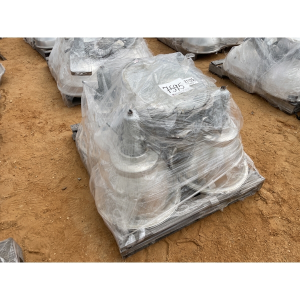 WAREHOUSE LIGHT FIXTURES