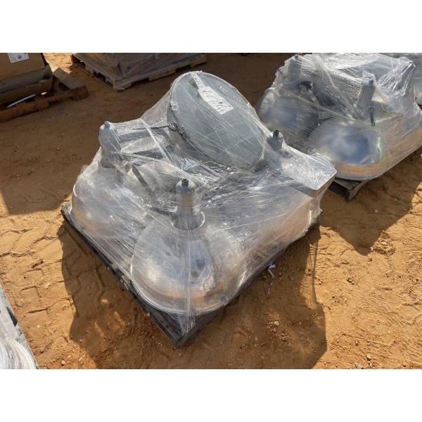 WAREHOUSE LIGHT FIXTURE