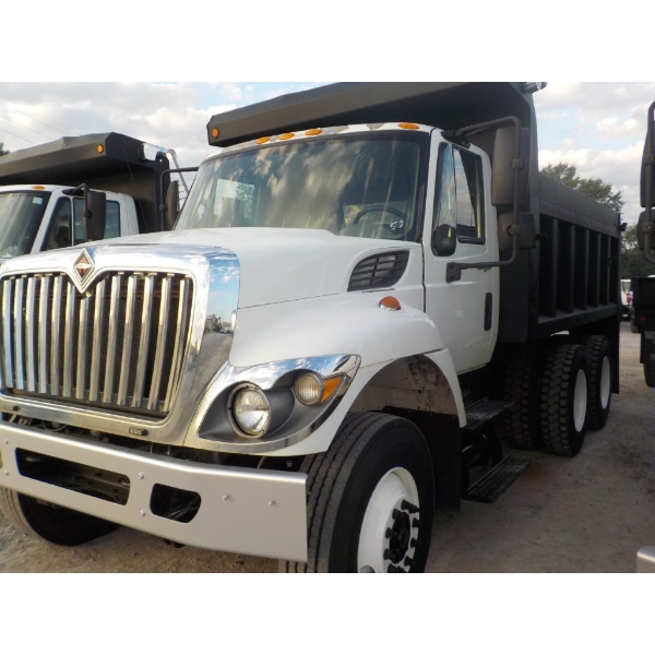 2014 INTERNATIONAL WORKSTAR 7400 Dump Truck