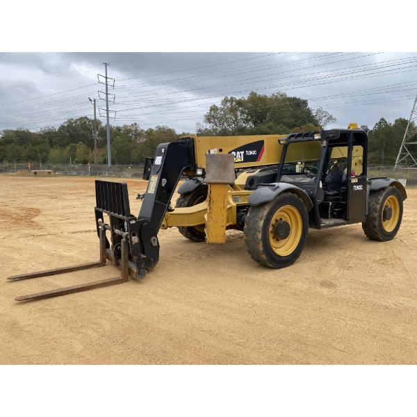 2013 CAT TL943C Forklift - Telehandler