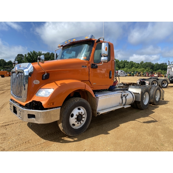 2022 INTERNATIONAL HX620 Day Cab Truck