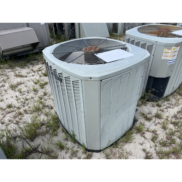 2010 TRANE XB 13 AIR CONDITIONER UNIT