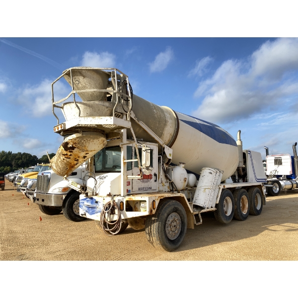 2014 PHOENIX  Concrete Mixer / Pump Truck