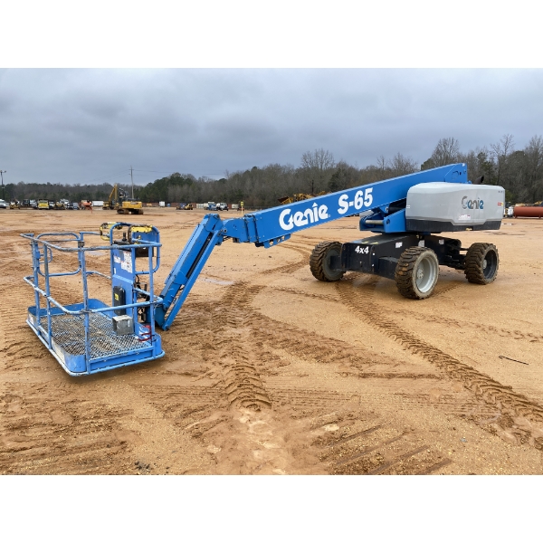 2017 GENIE S-65 Manlift