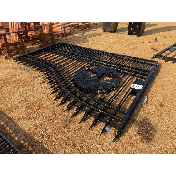 20' TREE SCENE BI-PARTING GATES