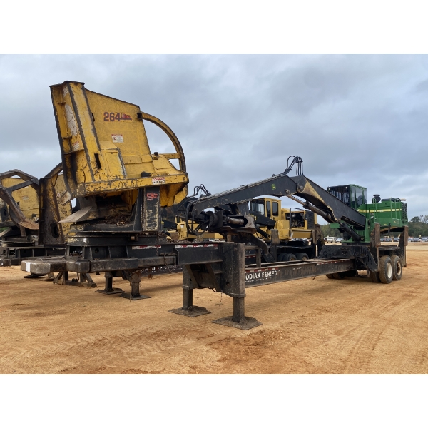2014 JOHN DEERE 437D Log Loader