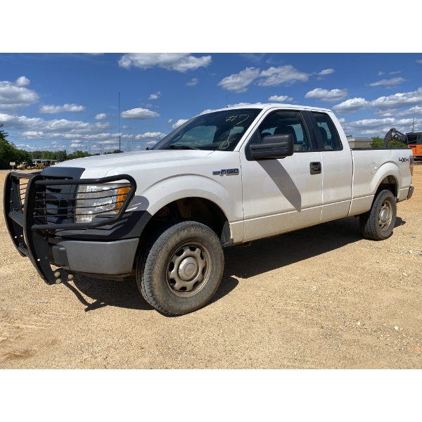 2010 FORD F150 XL Pickup Truck
