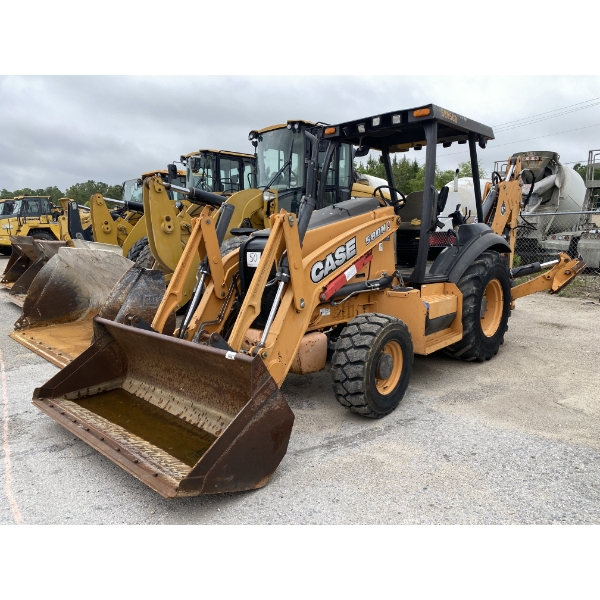 2015 CASE 580N Backhoe