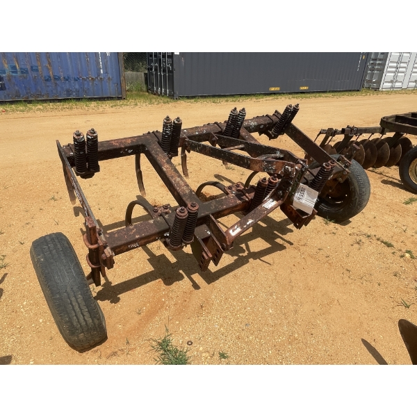 RHINO SPRING CHISEL PLOW 82" W