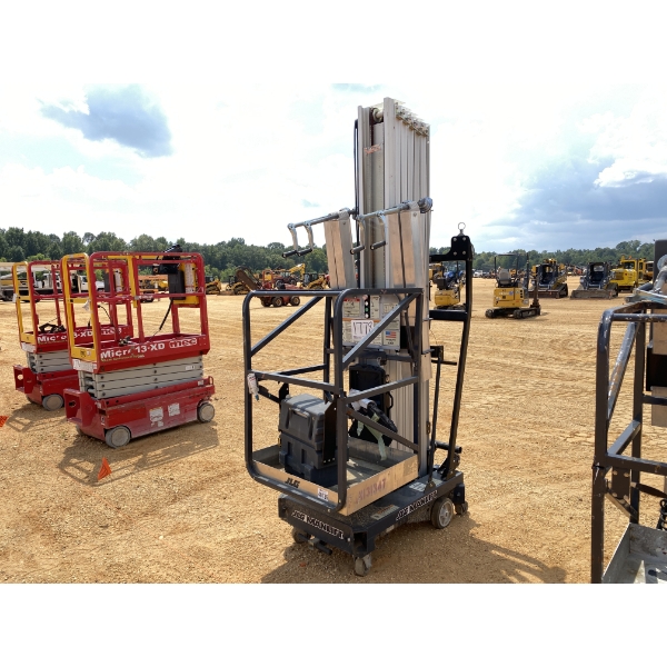 2022 JLG 38AM Aerial Work Platform